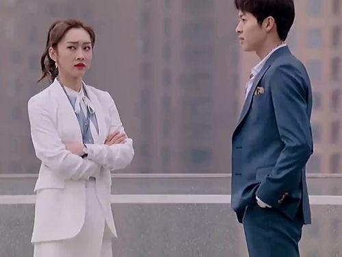 裴律师追妻：她竟是隐藏大佬,揭开隐藏大佬的神秘面纱